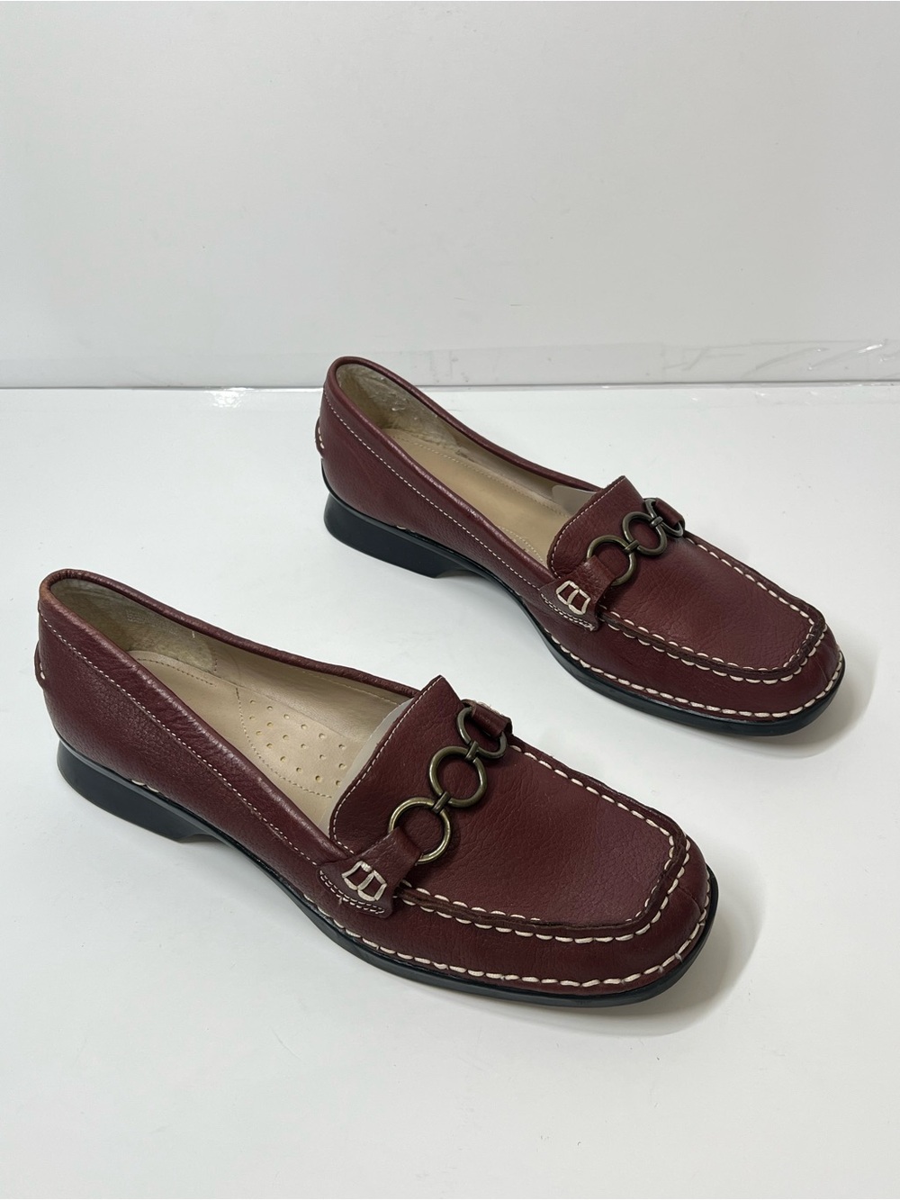 Dockers Women’s Burgundy Leather Loafers Horsebit Moc Toe 9.5M